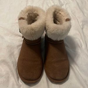Bearpaw wool lined suede boots size 9